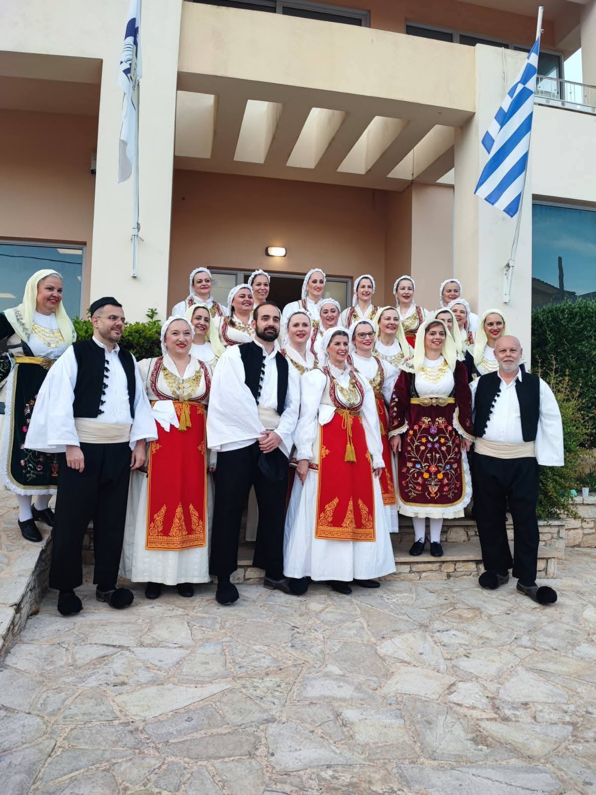 Στο πανηγύρι του Πολιούχου Παιανίας Αγίου Αθανασίου
